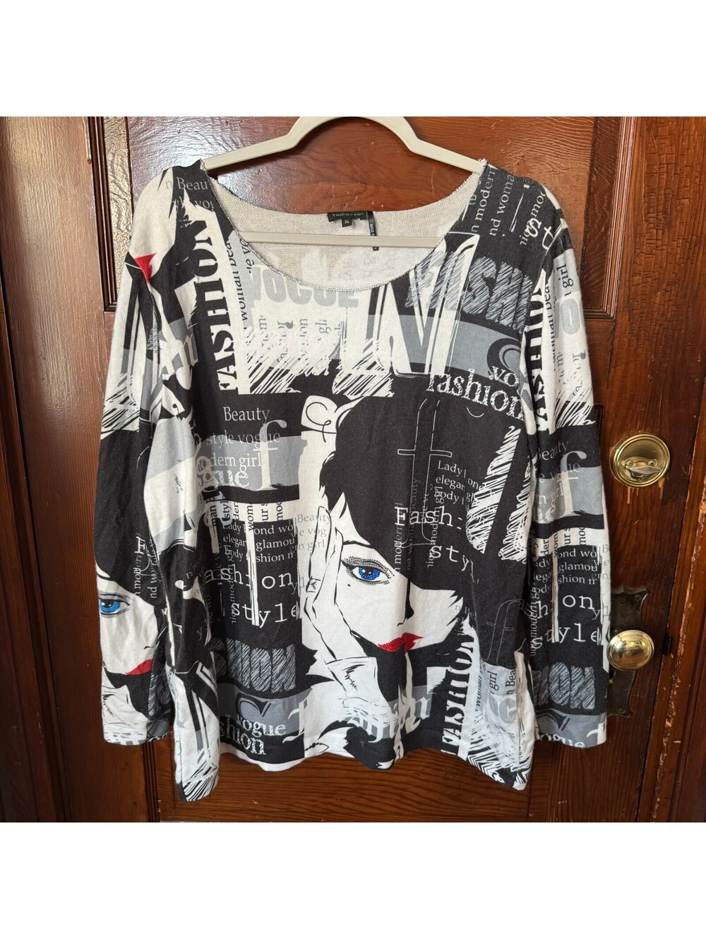 VTG Y2K European Tricotto Newspaper Fashion Magazine Graphic Long Sleeve Top